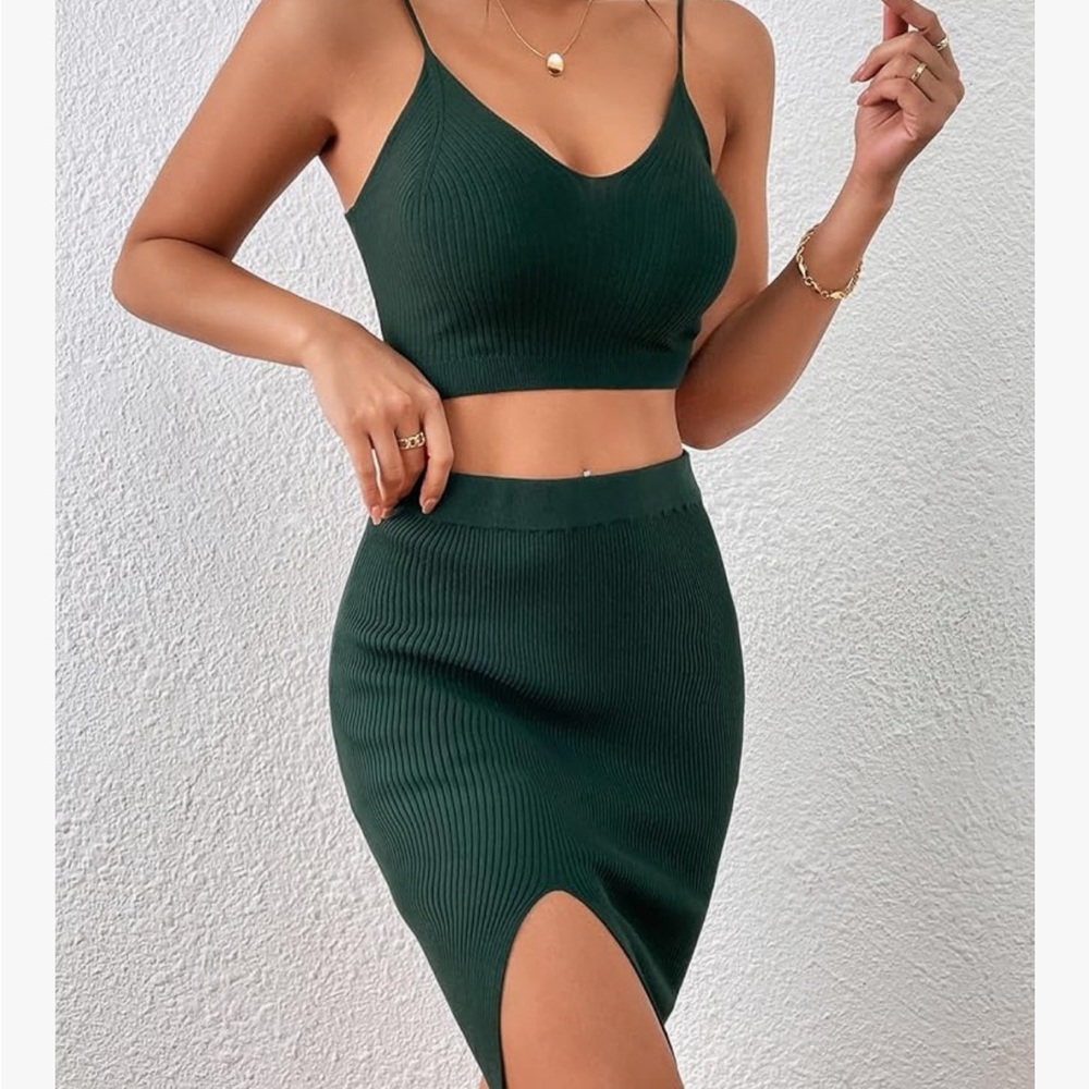 Dark Green 2 Piece Set - Picture 2 of 5